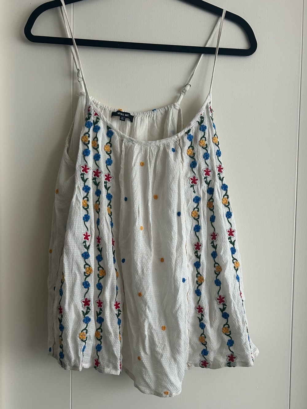 Cute embroidered flower tank top